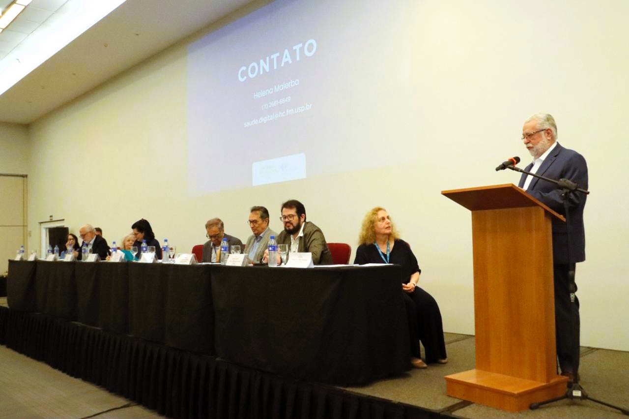 Presidente da AMB participa da cerimonia de recepcao aos novos residentes do Hospital das Clinicas da FMUSp0020