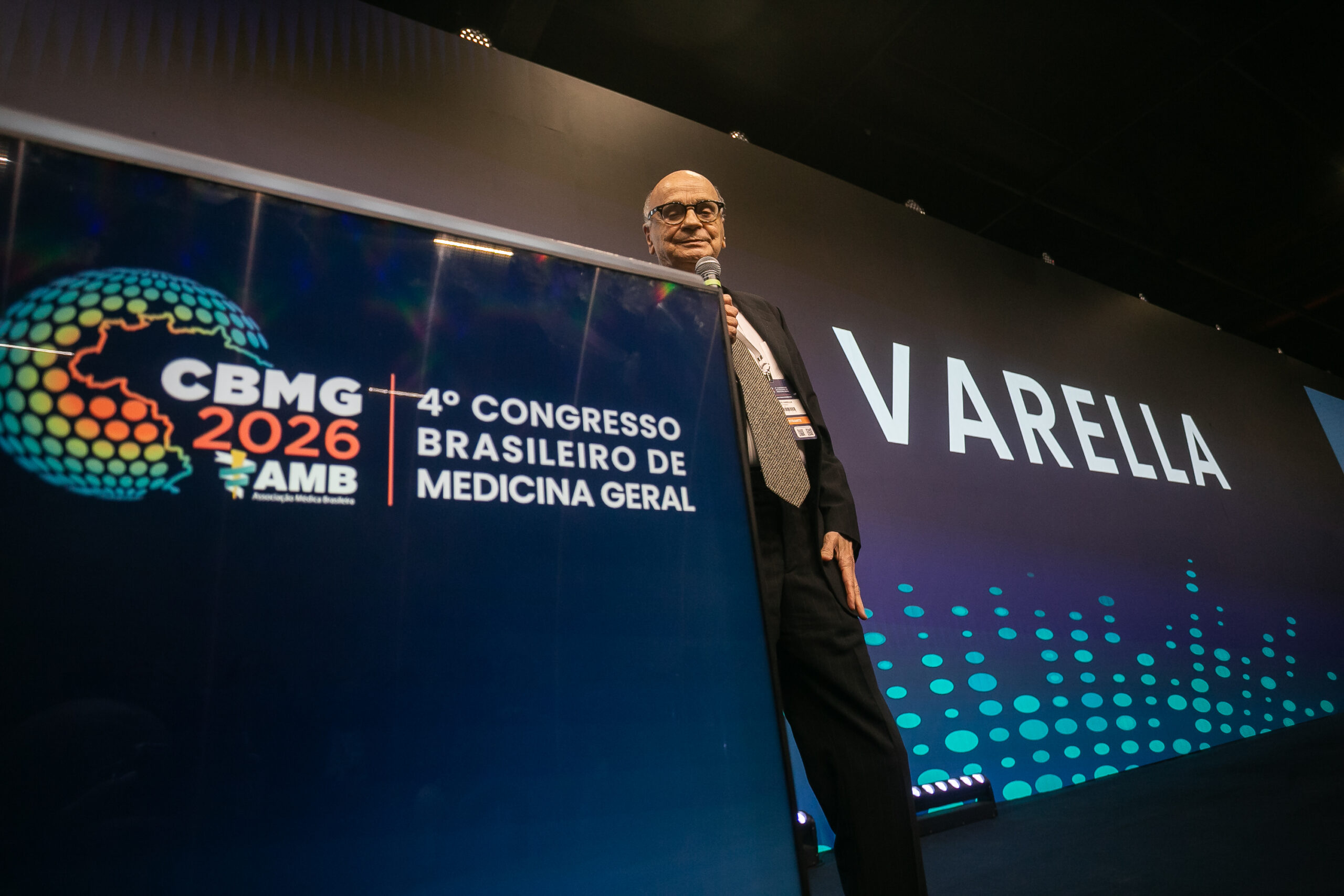 Drauzio Varella pede aos médicos engajamento na luta contra o sedentarismo 3 CBMG 11 06 2026 0023 scaled