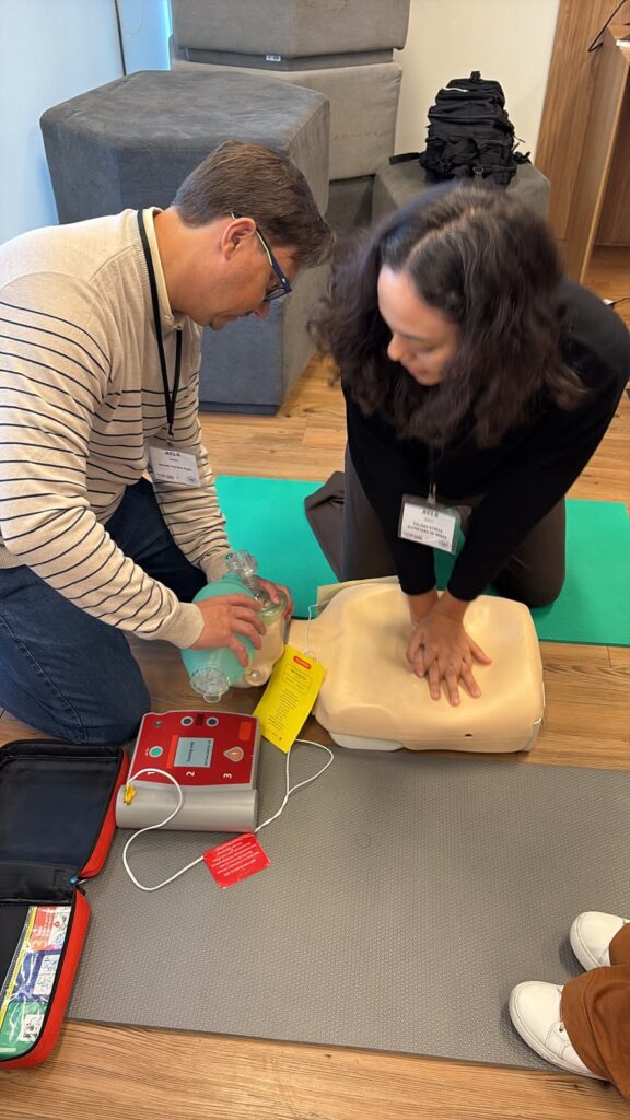 Com certificação internacional, curso ACLS capacita médicos no atendimento avançado de emergências cardiovasculares 6 Foto 7
