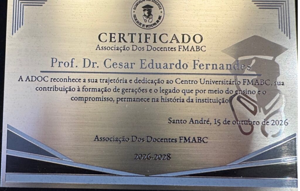 Foto da placa da homenagem recebida.